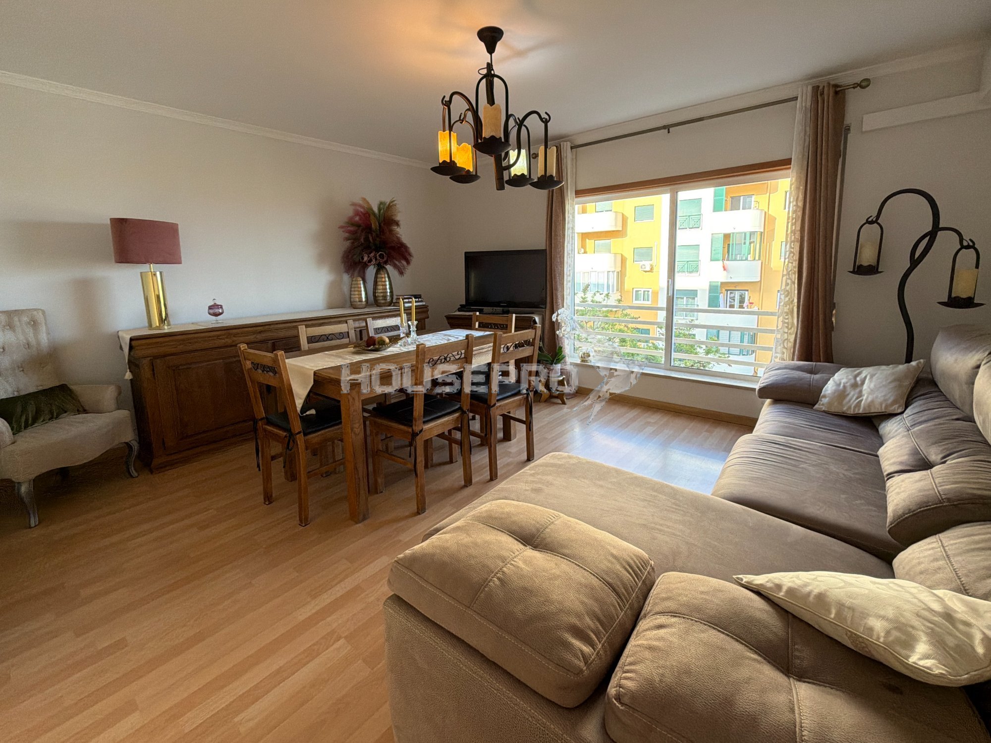 Apartamento T3 em União das freguesias de Faro (Sé e São Pedro), Faro